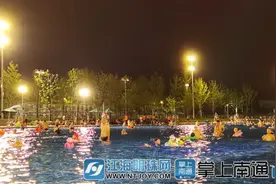 南通近日持续高温 泳池成避暑胜地图片