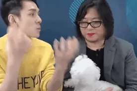 时尚中国丨斩男色、姨妈红哪个是女生最爱？李佳琦教你送入她心坎图片
