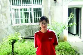 独臂女孩李欣雨：用左手撑起整个世界图片