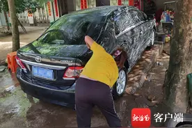 海口红旗镇多家洗车场抽地下水洗车 水政监察部门：地下水不能洗车，将介入调查图片