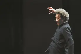 「合唱爷爷」杨鸿年：音乐中的神，美育中的爱图片