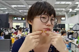痘痘大暴走！长下巴＝当心妇科病　医曝4部位冒痘原因：妆太厚也会图片