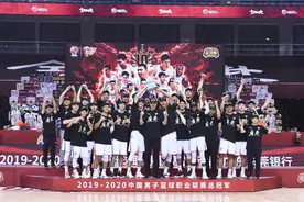 “十冠王”传奇的背后——广东宏远冠军之路图片