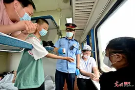 河南开行2020年首趟跨省旅游专列图片