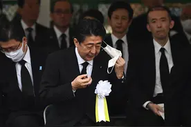 安倍战败日仍不言反省 四阁僚参拜靖国神社图片