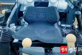 挖掘机实现“无人驾驶”！协作机器人“魔法之手”取代人工操作图片