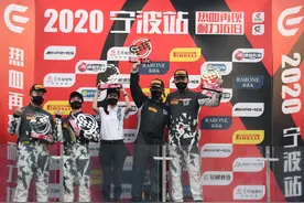 赛车——中国宁波汽车耐力赛：臧侃/大卫夺得国际杯GT3组冠军图片