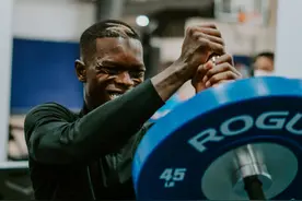 全力备战！雷霆官方推特发布最新球队训练图集图片