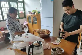 赣州卫生学校：倾情扶贫围屋群众图片