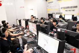 明星跨圈助阵草根“吃鸡”，线下电竞赛敢与线上拼流量图片