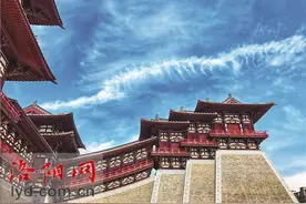 应天门上空“龙骨云”火了 洛阳网友借机向全国网友发出邀约图片