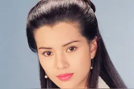 红颜并未憔悴，她依然如此美丽：小龙女李若彤54岁了图片