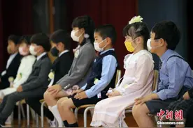 日本多地学校酷暑中迎来新学期 暑假最短的仅9天图片