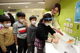 韩国托儿所女教师确诊：系教会信徒 曾不戴口罩接触130名幼儿图片