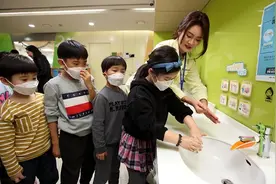 韩国托儿所女教师确诊：系教会信徒 曾不戴口罩接触130名幼儿图片
