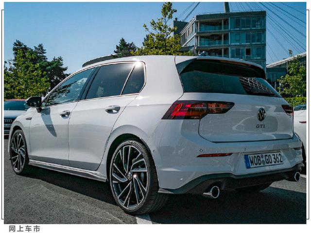 大众全新高尔夫GTI实拍！10月国产开售，沿线现款2.0T+7DCT