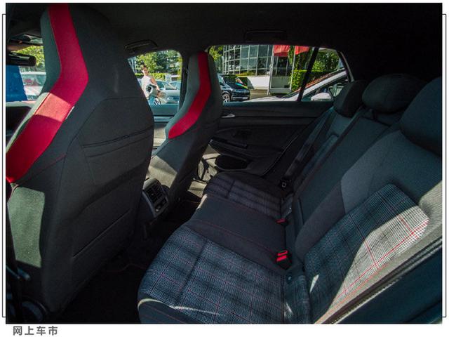 大众全新高尔夫GTI实拍！10月国产开售，沿线现款2.0T+7DCT