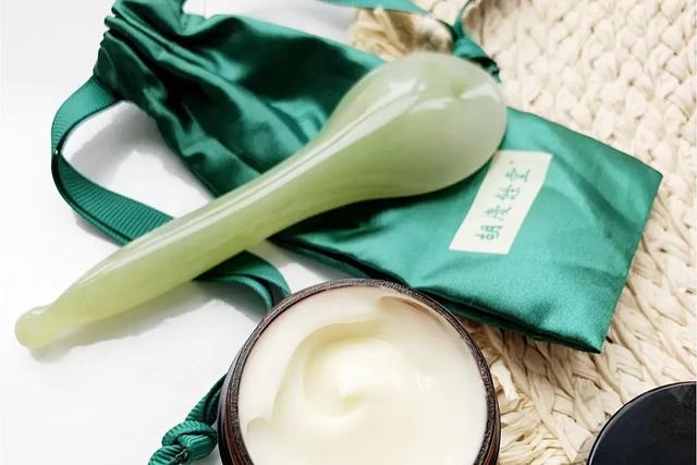 146年老字号用灵芝做眼霜，淡纹抗衰消肿，“修仙党”熬夜必备丨种草机