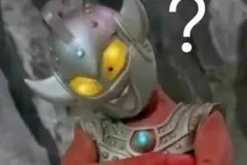 东北大爷卖玉米，吆喝“5块钱给你3棒子”笑翻网友！有点nèi味儿了图片