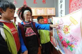 贵州毕节：学生参观“梁三喜”原型王发坤烈士纪念馆图片