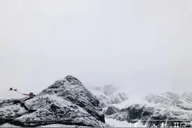 随时开启入冬模式！丽江玉龙雪山下雪啦图片