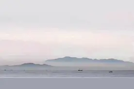 秦皇岛“海上升山”？网友作诗：海外有仙山，山在缥缈间图片