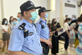 7天十万余人次入场，2020上海书展有序背后是他们在坚守图片