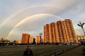 快看，彩霞→彩虹→双彩虹图片