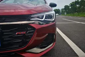 你确定美系车都是“油老虎”？48V轻混雪佛兰科鲁泽不服图片