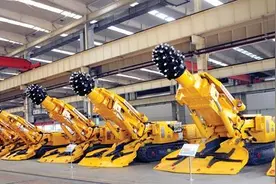 同比翻番持续冲高 徐工基础工程机械走俏新基建图片
