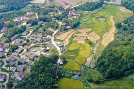 高铁串起“最美风光带”乡村旅游助力村民脱贫奔小康图片