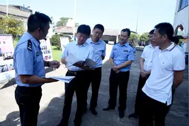 江山市委书记童炜鑫调研全市网格警务工作图片