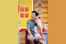 《元气满满的哥哥》杨洋队太拼了，王鹤棣西瓜头宋轶假发被扯翻图片