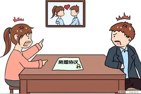 台风天丈夫给房门加锁不让妻子及岳父岳母进门，气愤之下还与岳父母打斗起来图片