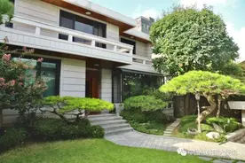 邢海明大使探望韩国前总统卢泰愚：希望中韩双方不忘建交初心图片