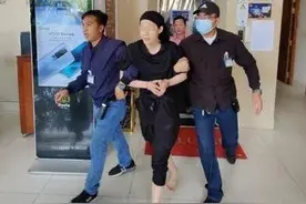 南宁一男子杀害父母潜逃10多天在境外落网！警方：正在侦办图片