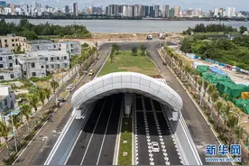 海口文明东隧道通车图片