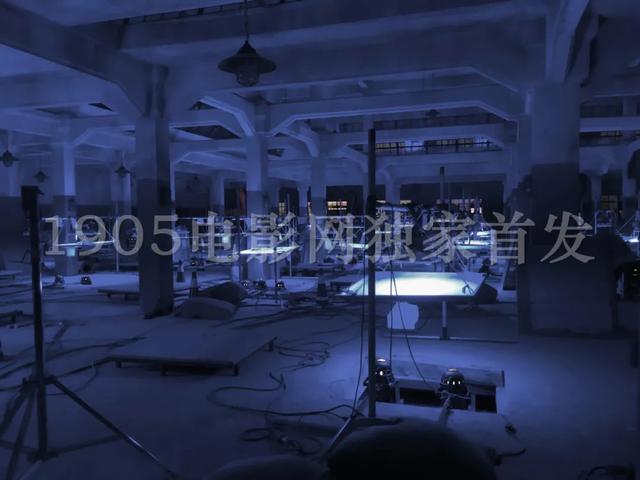 独家 |《八佰》点映票房狂破2亿，幕后十年全揭秘