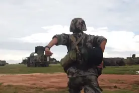 赞！老兵推迟退伍主动请战上演习场