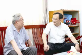 道一声祝福 送一份关爱 市领导走访慰问老干部图片