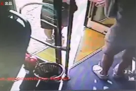 暖心！公交驾驶员搀扶老人下车 公司领导慰问点赞图片