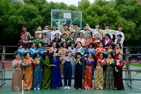 为了一群西藏娃“上海阿爸”的家访路一走就是7000多公里图片