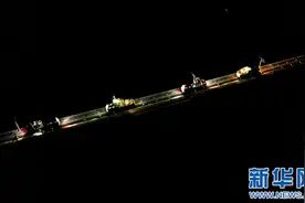 航拍沪昆高铁江西段凌晨检修图片