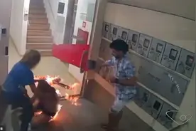 女名模与闺蜜吵架意外将自己点燃 变身火球倒地 全身近半被烧伤图片