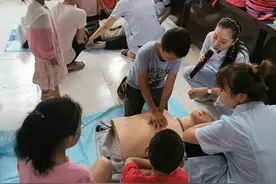德阳市二医院关工委关爱中江贫困村留守儿童图片