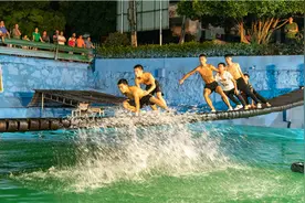 让我们一起摇摆，南岳区红星村网红摇摆桥激情开赛图片