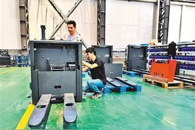 安庆迎江经济开发区：软件硬件支撑到位图片