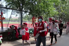 以烟换糖——用一颗棒棒糖驱散烟雾弥漫图片