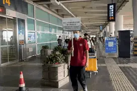 中国赴美留学生交换至浙大海宁国际校区就读 疫情不影响学业图片