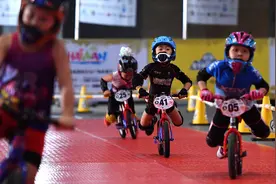 全民健身——2020儿童滑步车亲子嘉年华海口举行图片